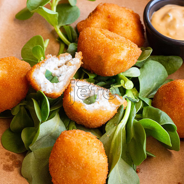 Crispy Purslane With Yogurt